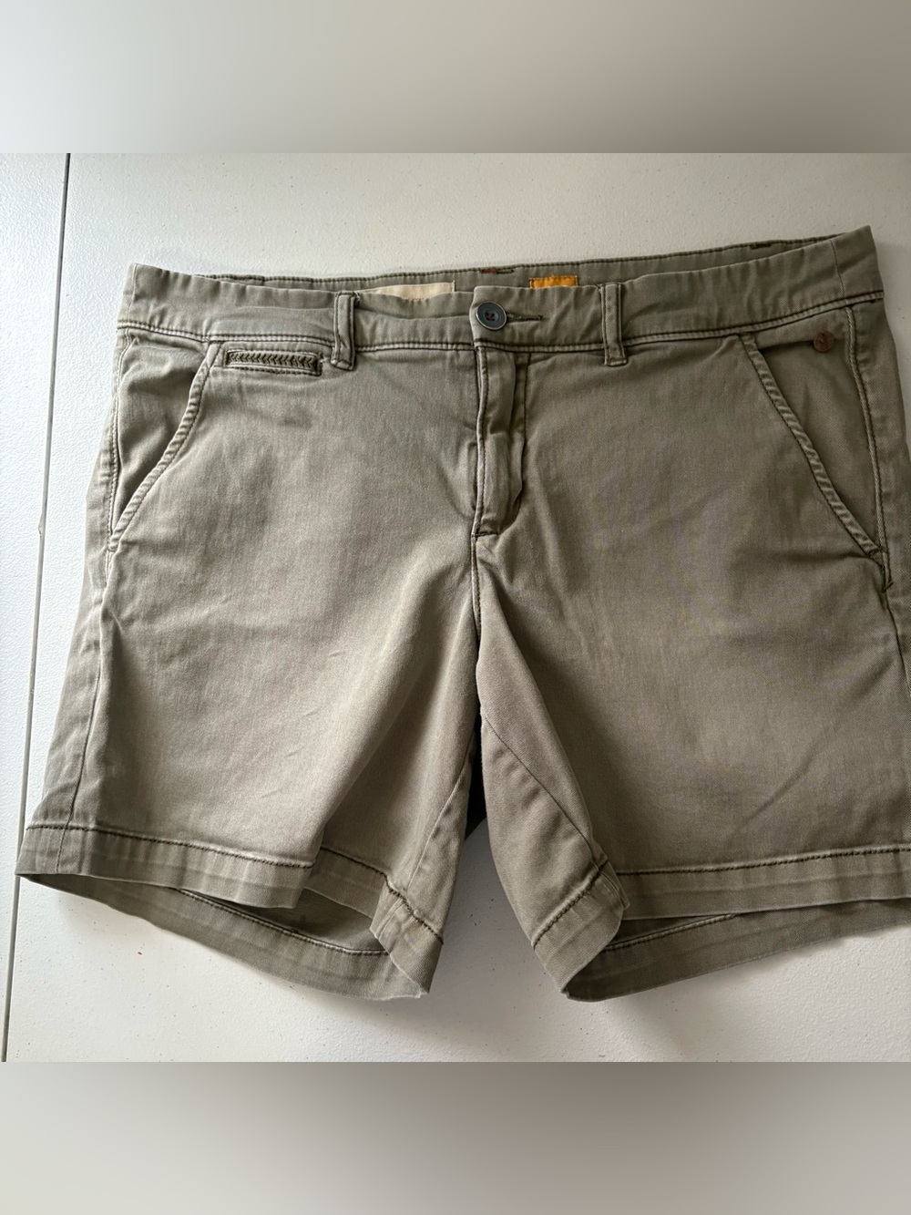 ANTHROPOLOGIE PILCRO AND THE LETTERPRESS SHORTS NO. 30 HYPHEN FIT GREEN EUC